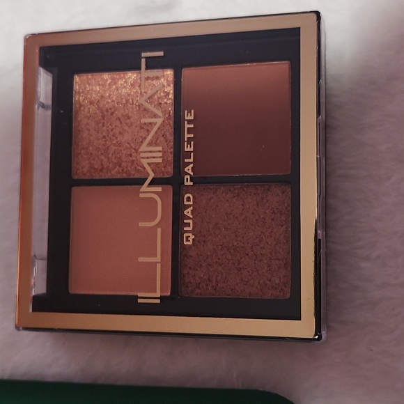 NEW!!  Make Up Gift Set!!! Excellent Deal!! - Picture 4 of 14